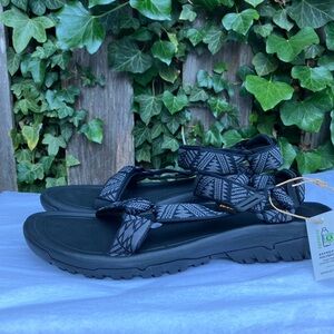 TEVA Men's Black Hurricane XLT2 Sandals Shoe‎ Size 12 summer hiking camping new